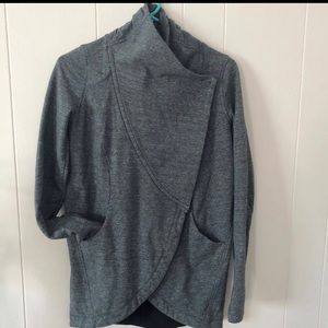 Lululemon wrap sweater jacket size 6 Grey “that’s a wrap”